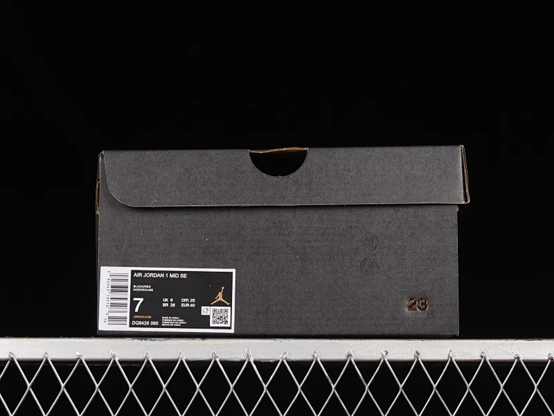 All categories Air Jordan Jordan series basketball shoes Air Jordan 1 Mid Air Jordan 1 Mid AJ1 Joe 1 black and red China basketball shoes DQ8426-060